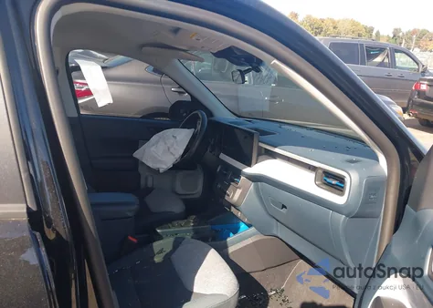 2025 Ford Maverick Xlt z USA, uszkodzony, nr VIN 3FTTW8J32SRA87020